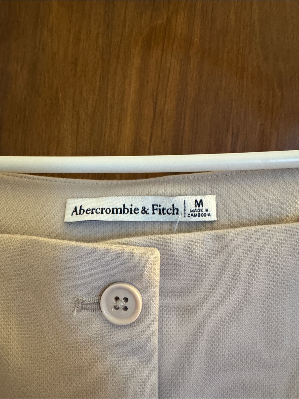 Abercrombie & Fitch Cream Button-Front Spaghetti Strap tank - Picture 2 of 4